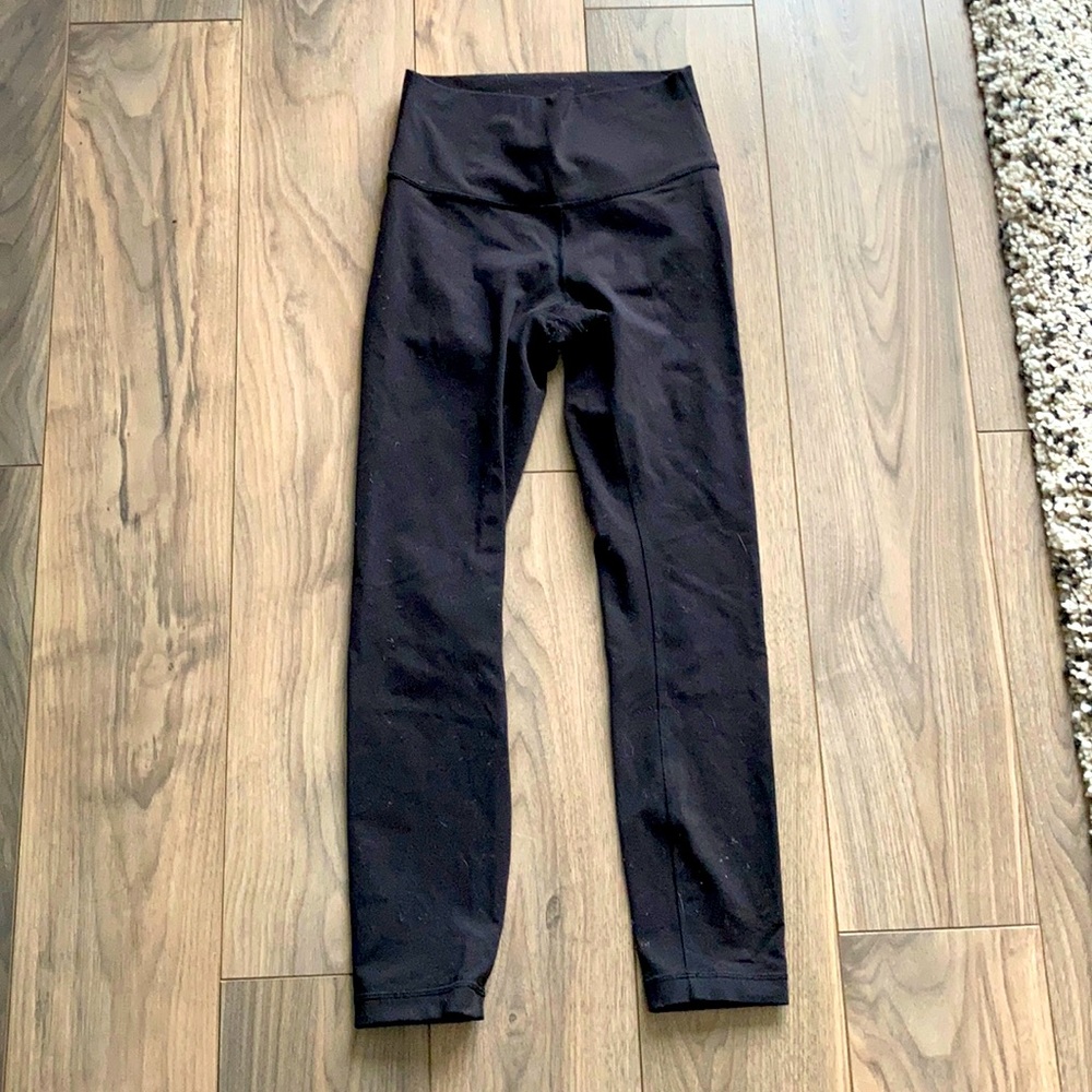 Black lulu lemon leggings